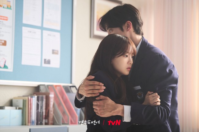 Head Over Heels episode 12. (tvN)